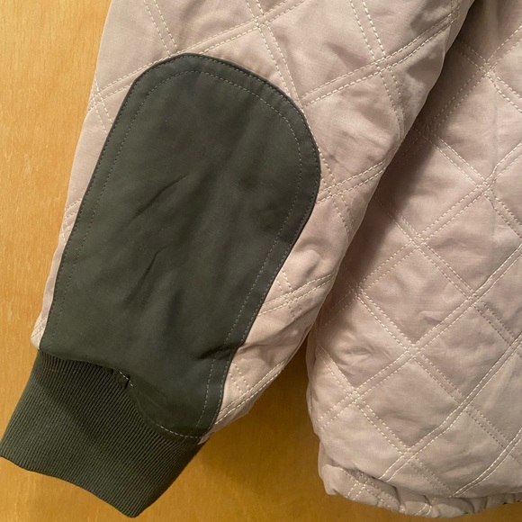 BYLT Hi-Lo Reversible Bomber Jacket Quilted Pattern
Green & Beige - Picture 8 of 11